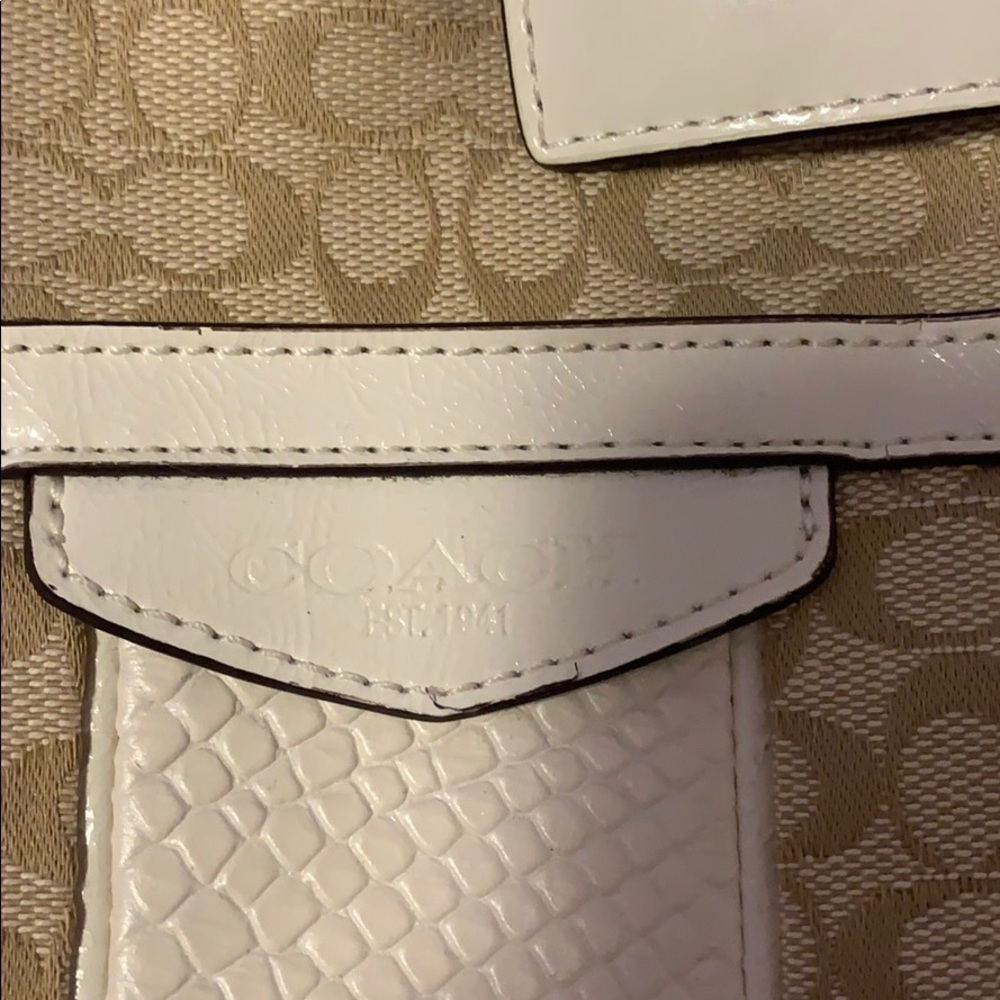 Purse - Picture 3 of 3